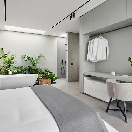 The Grey - Light Grey Otel